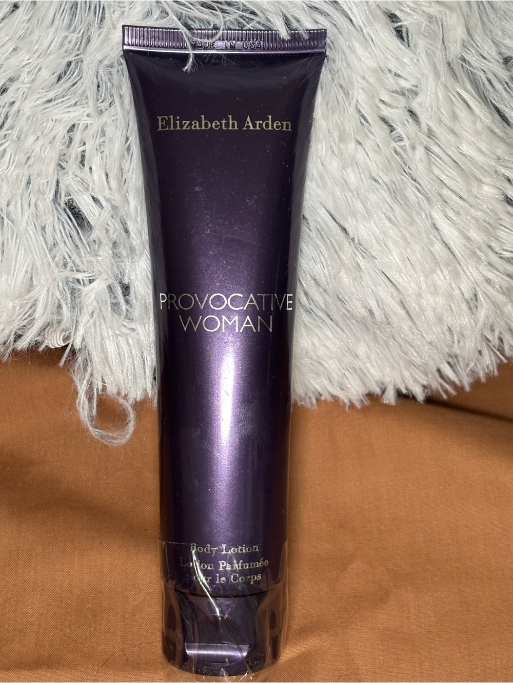 Elizabeth Arden Provocative Woman Perfumed Body Lotion.